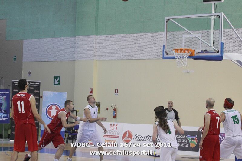 110923 basket 167_tn.jpg